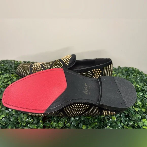 Black and Gold Geometric Slip-On Loafers - Picture 6 of 6